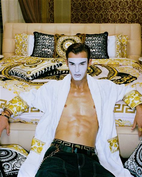 versace modellen jacob|VERSACE: A Night at the Opera by Carlijn Jacobs.